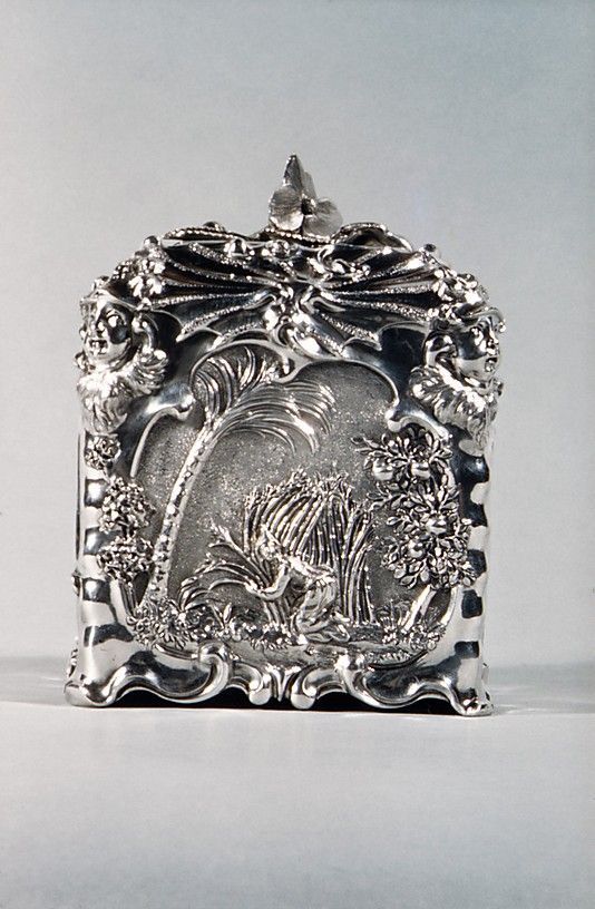 Paul de Lamerie sugar box