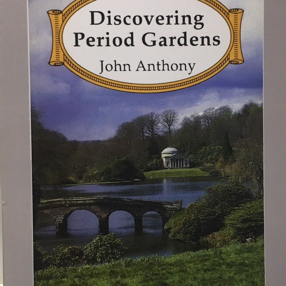 Shire Book: Discovering Period Gardens