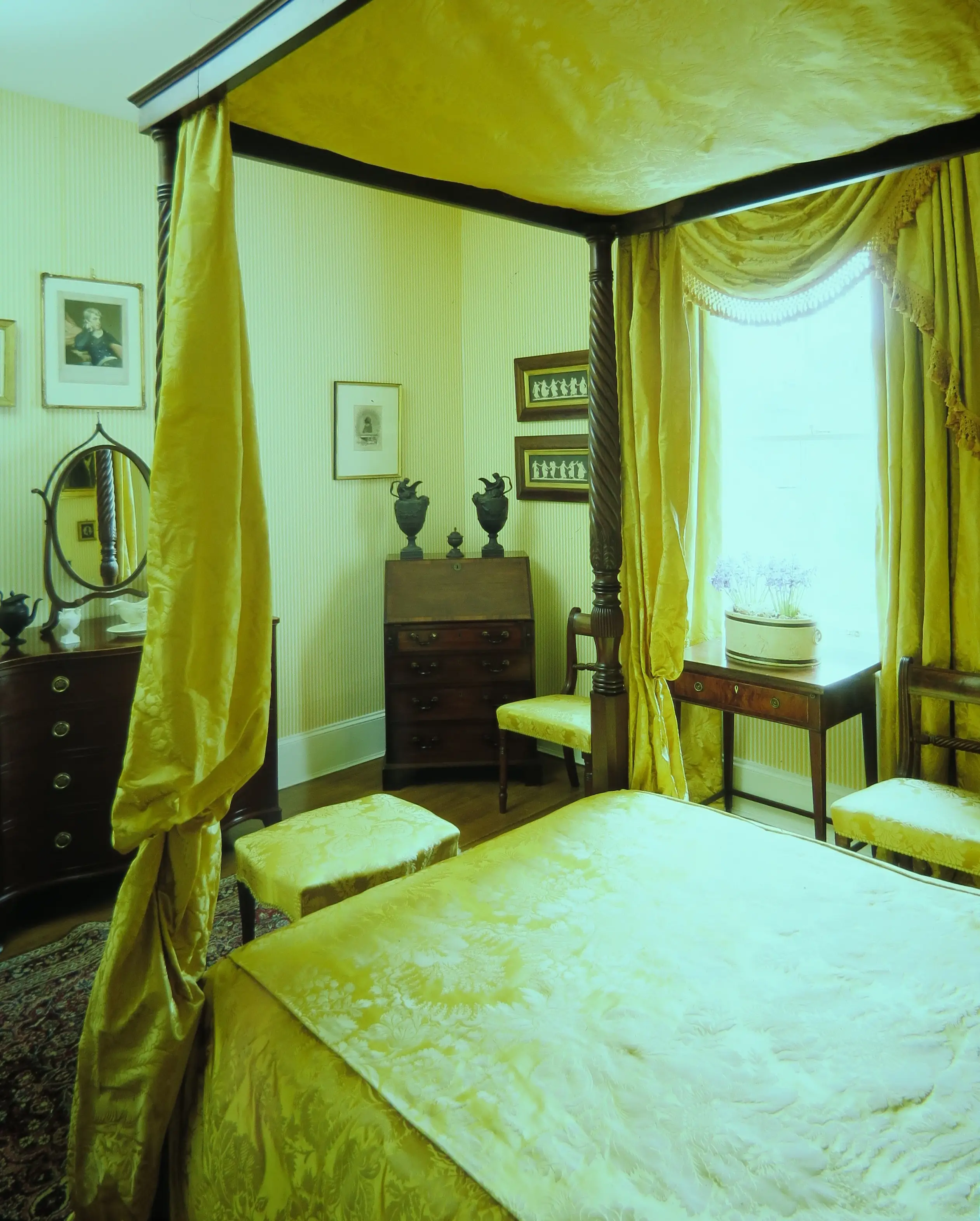 2. The Bedroom__0972