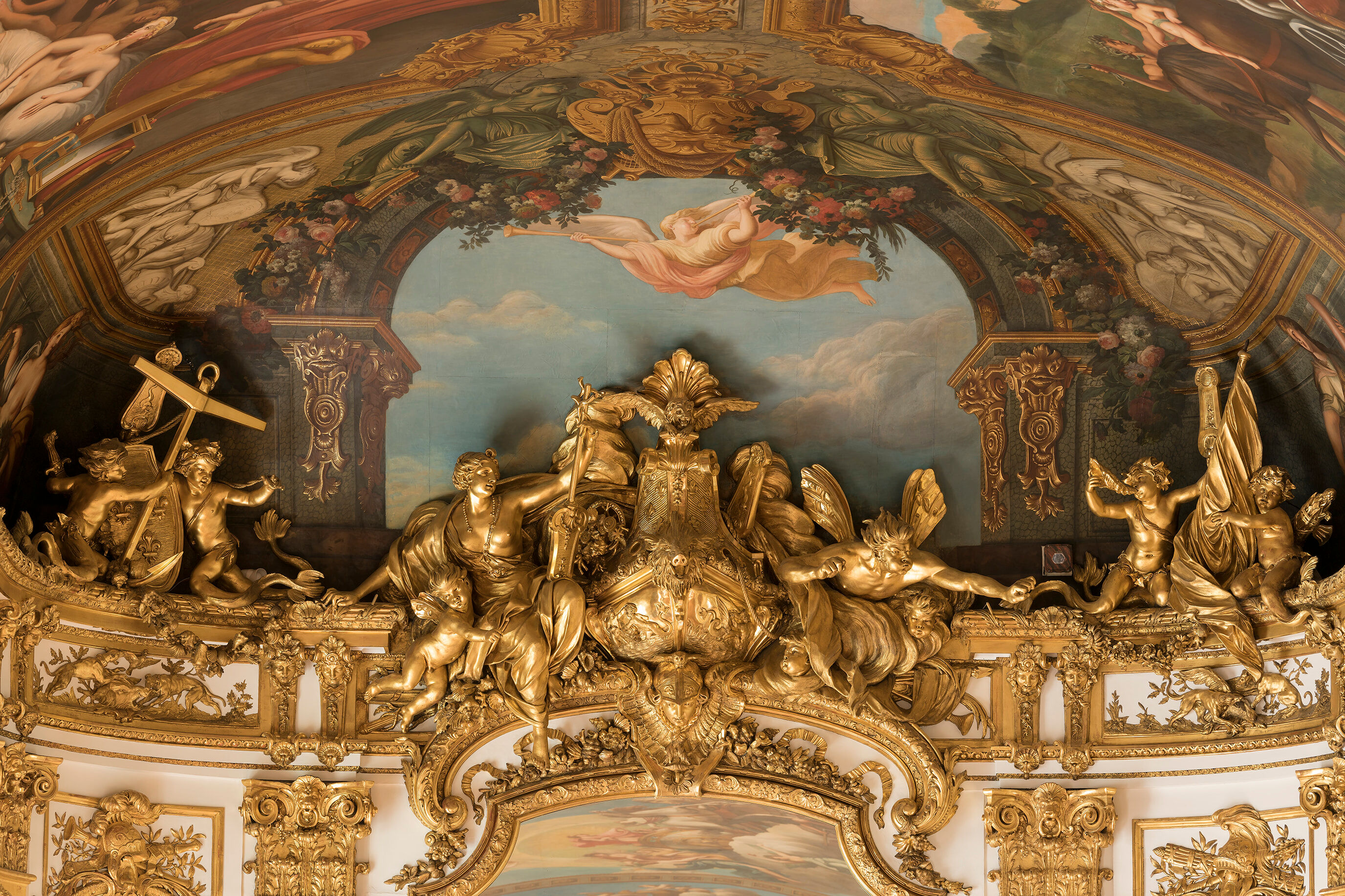 Hotel de Toulouse Salon Doree detail 2