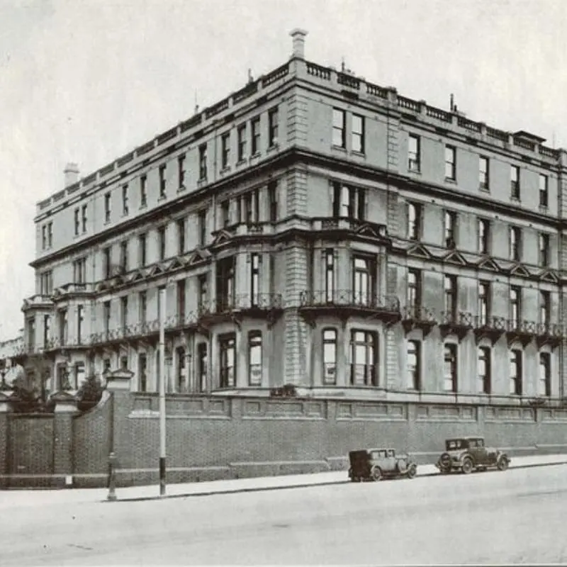 Cliveden_Mansions,_East_Melbourne (1)