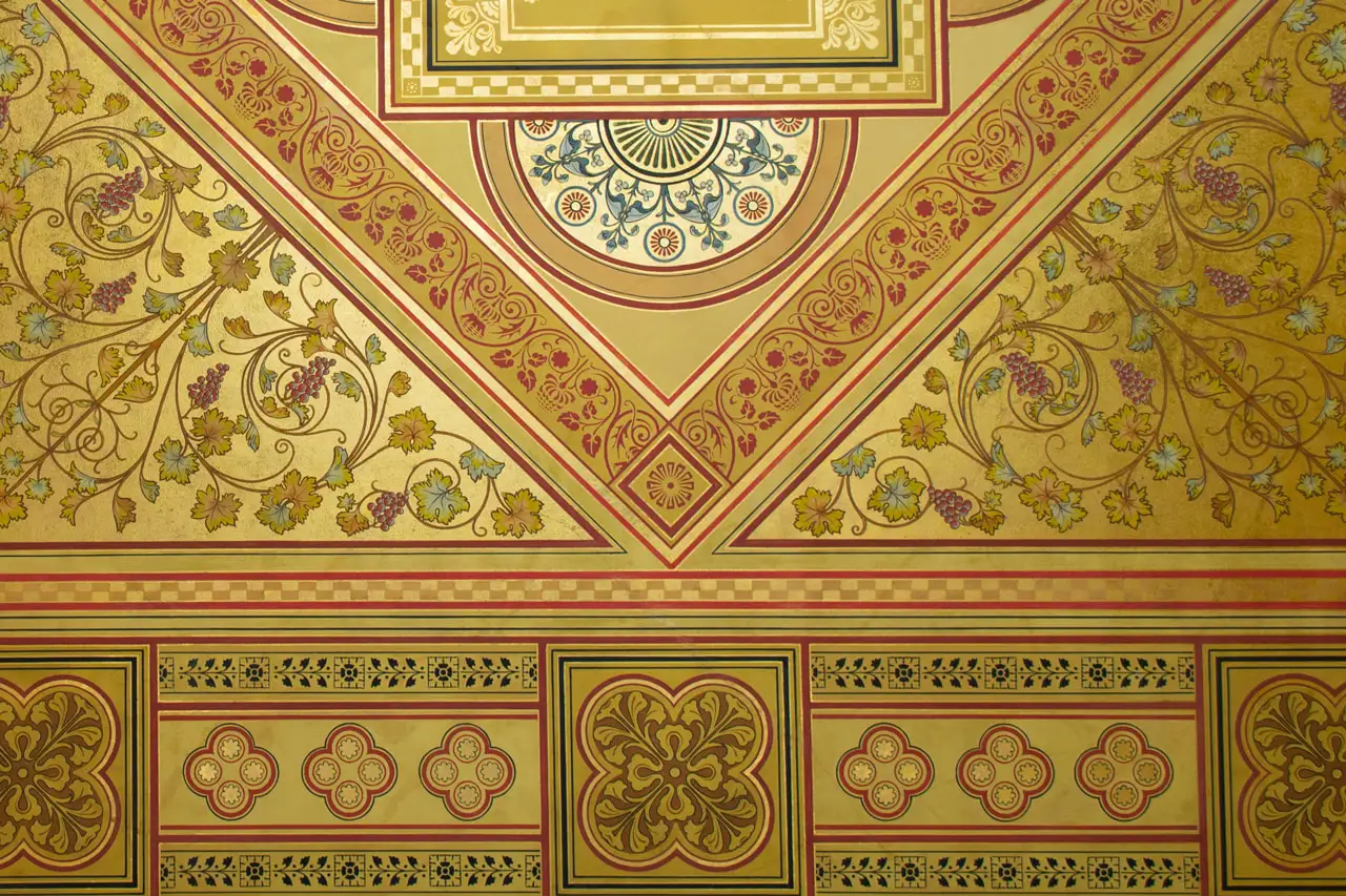 GothicCeiling1