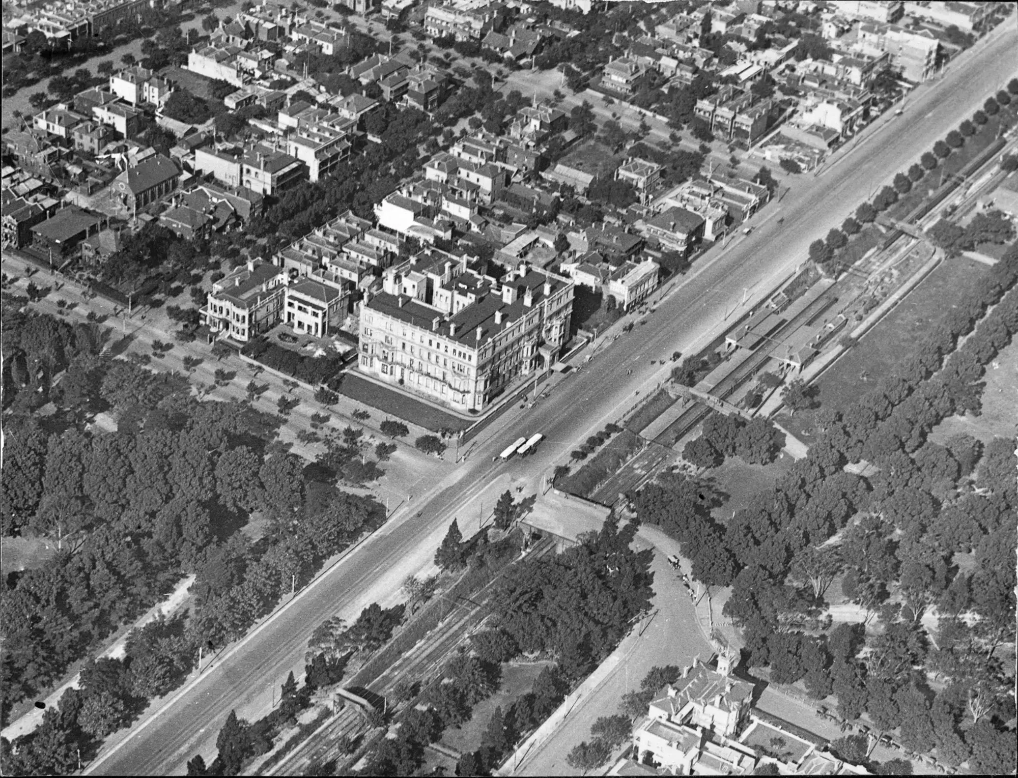 2018-Discover-William-Johnston's-East-Melbourne