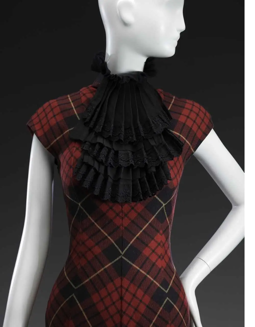 alexander mcqueen detail