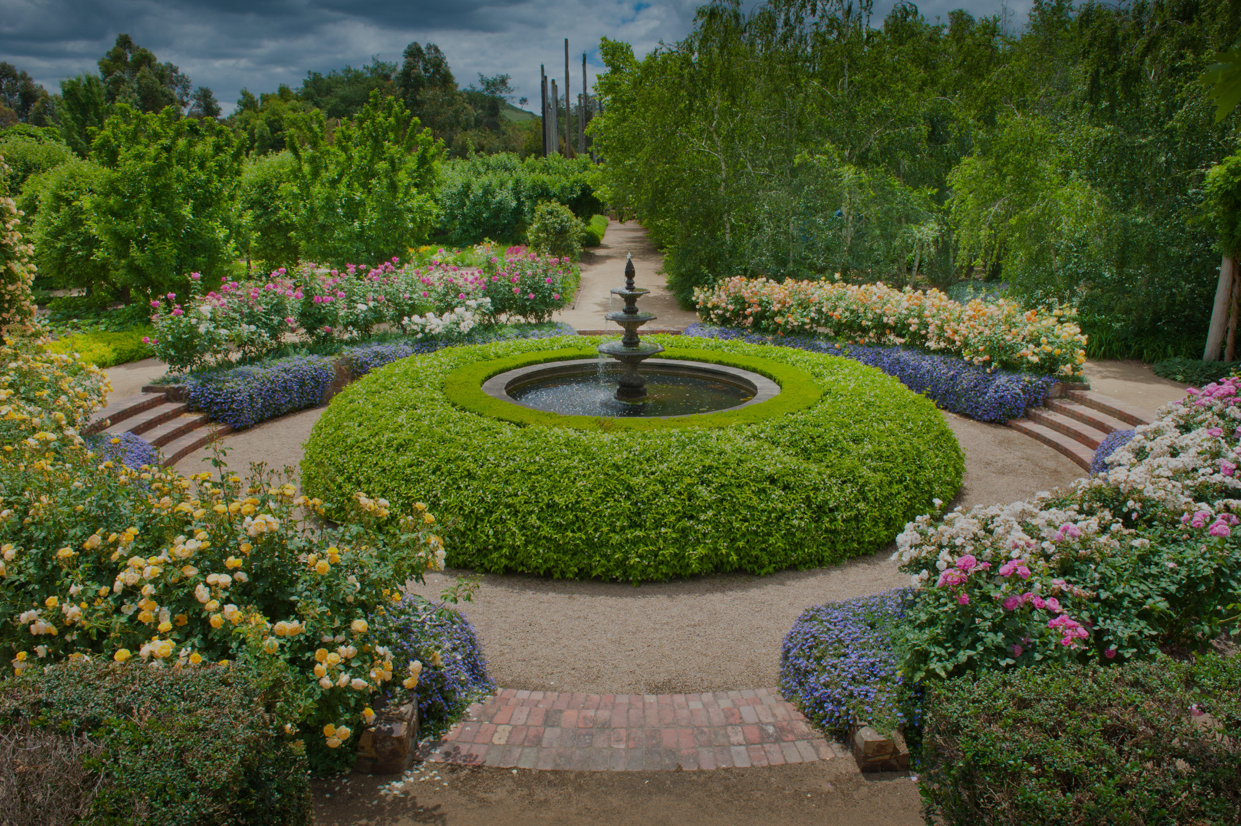 Alowyn_Gardens_1_Home-scaled