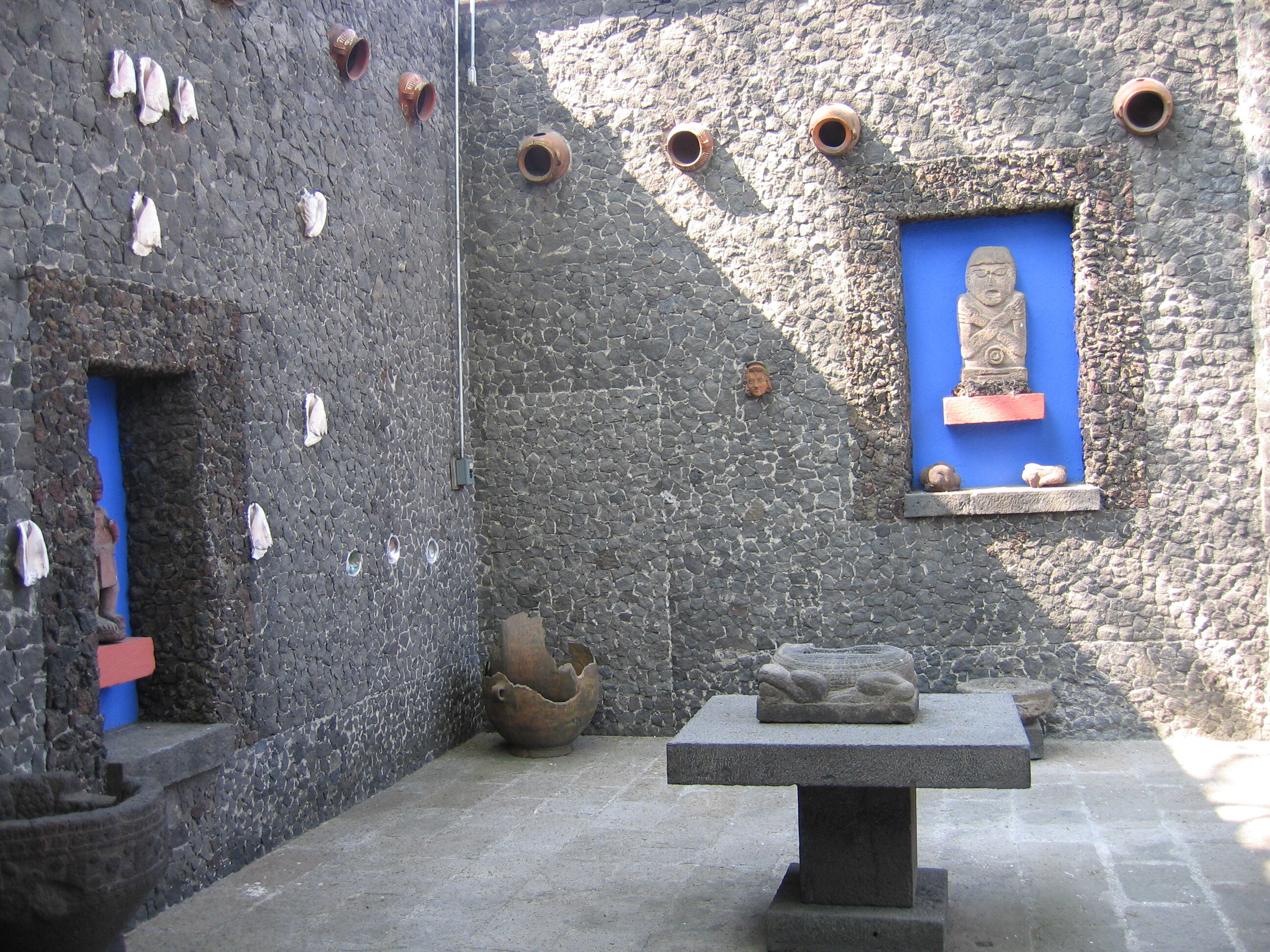 The_Blue_House_5