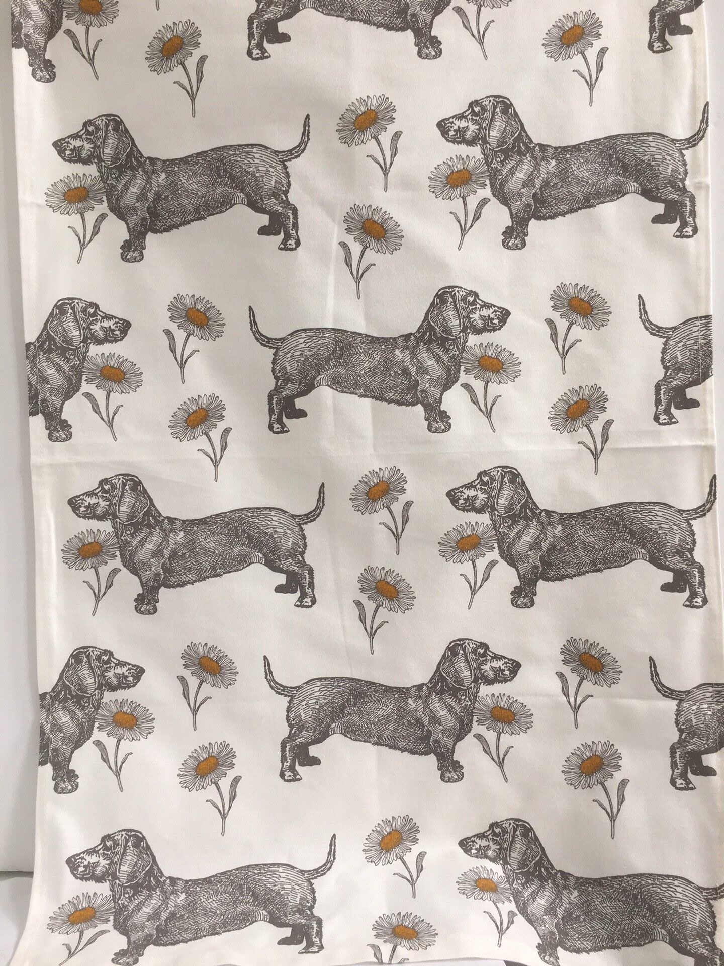 Tea Towel (Thornback & Peel): Dog & Daisy