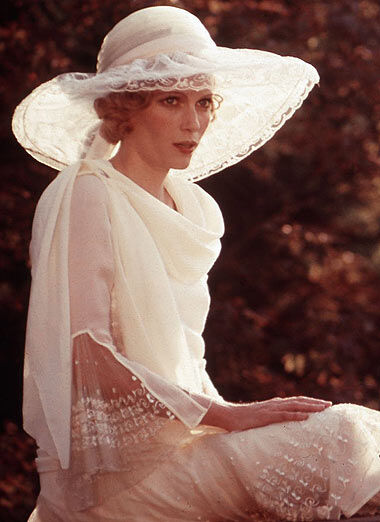 mia-farrow-daisy-buchanan-gatsby-1974