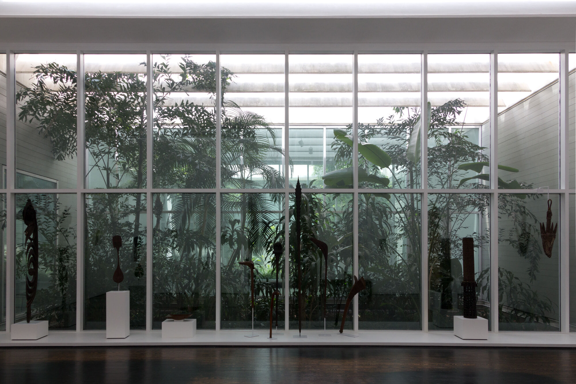 Menil_Collection_interior_gallery_1103-0712