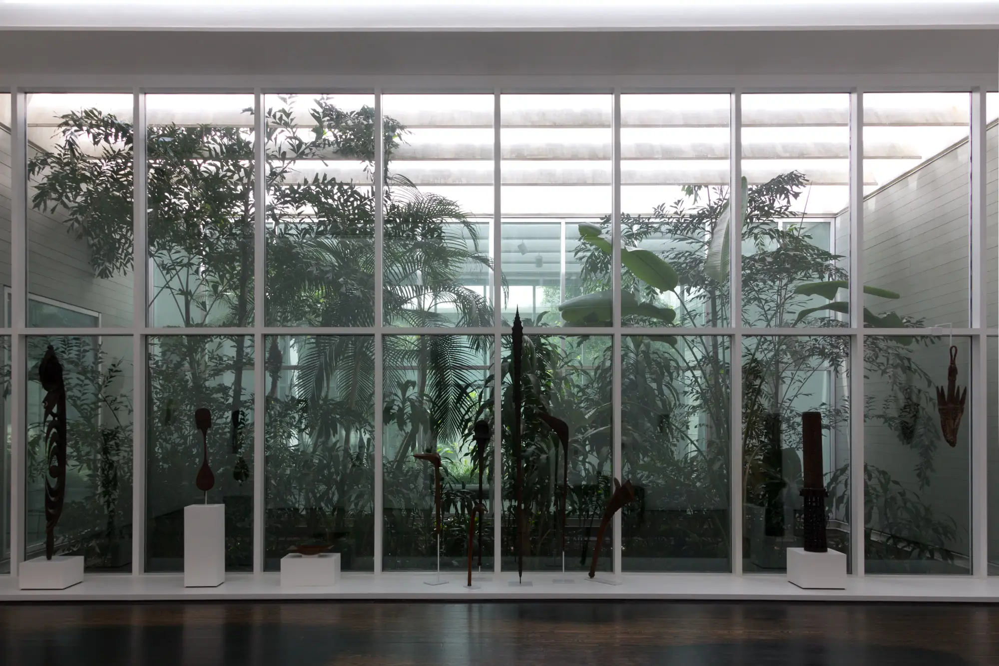 Menil_Collection_interior_gallery_1103-0712