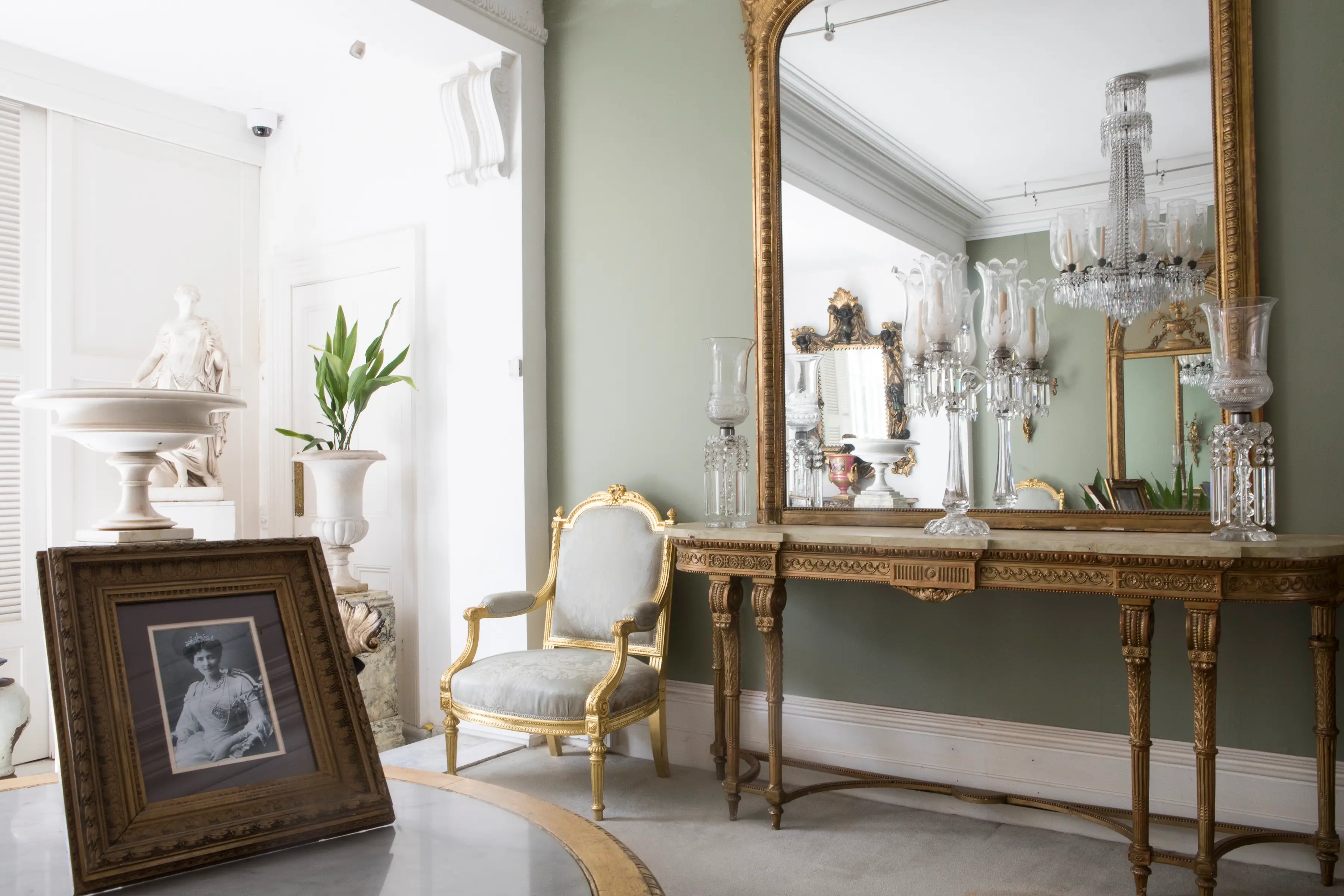 2.Green Drawing room