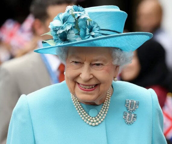 QEII blue